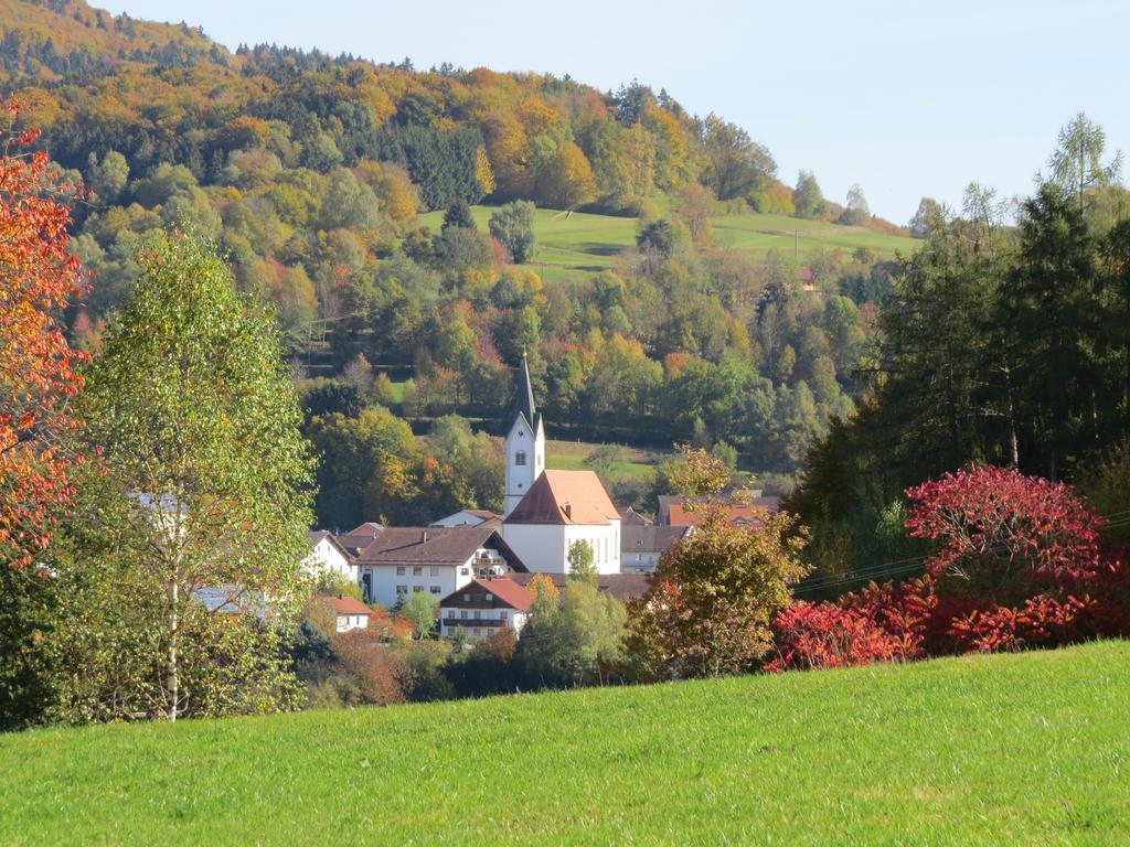 Готель Buechelsteiner Hof Grattersdorf Екстер'єр фото